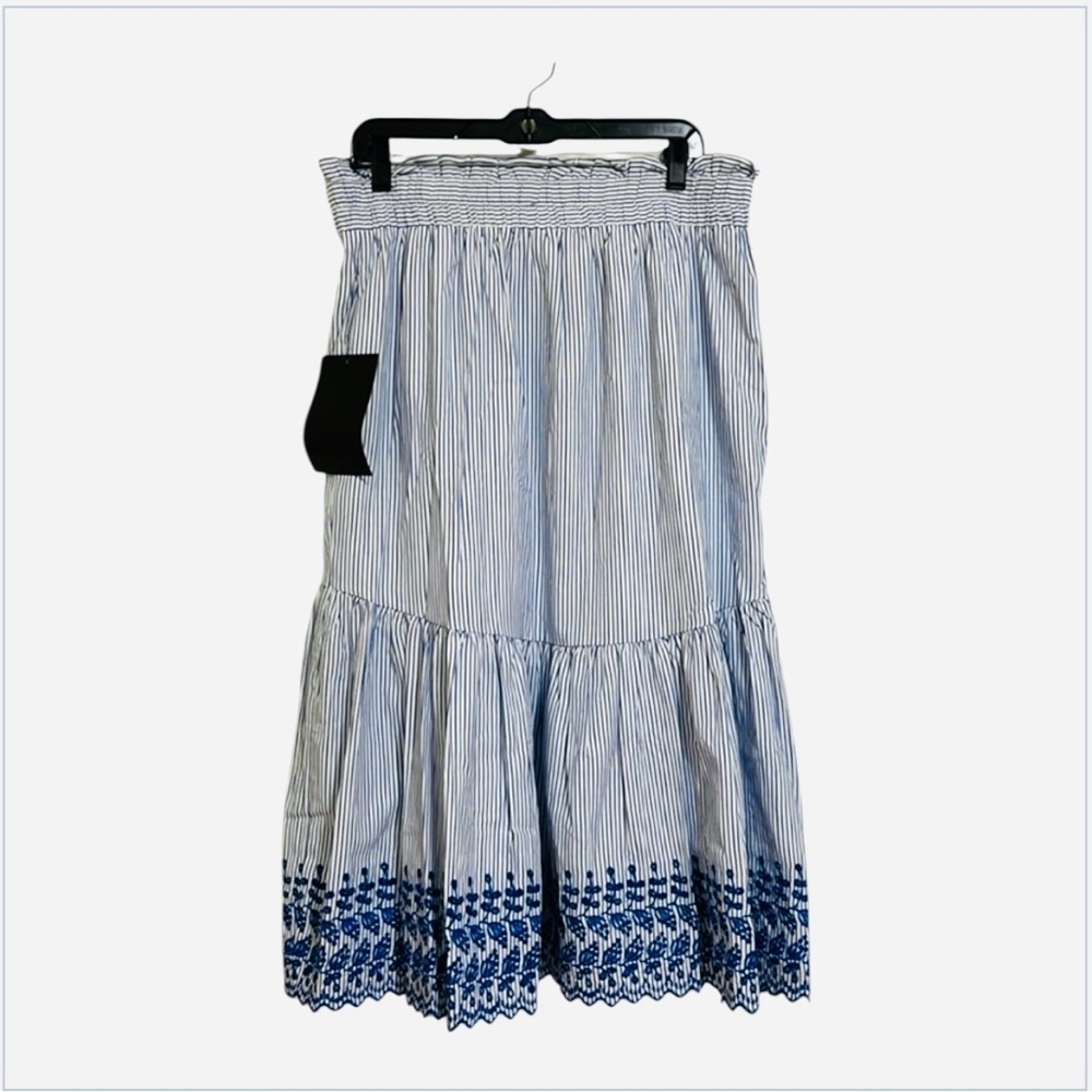 Tuckernuck Cinzia Blue Stripe Eyelet Midi Skirt Medium NWT - Picture 4 of 11